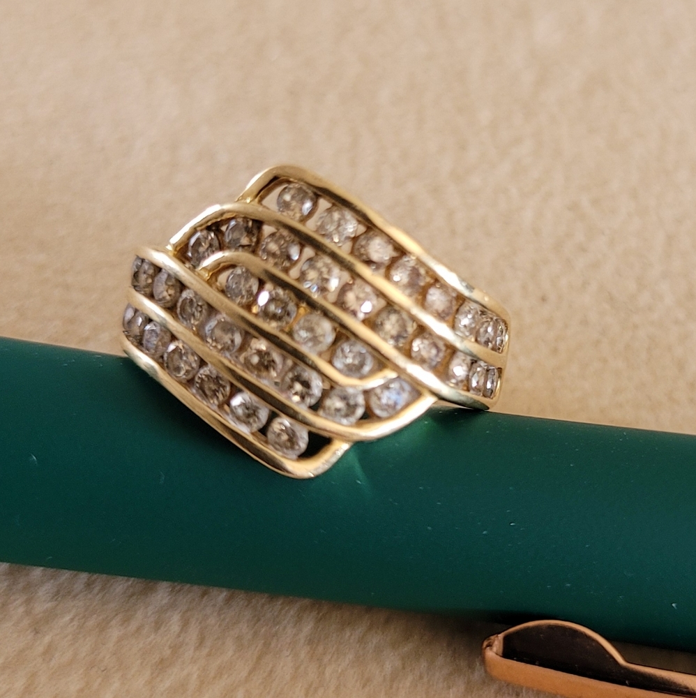 Diamond 1carat ring